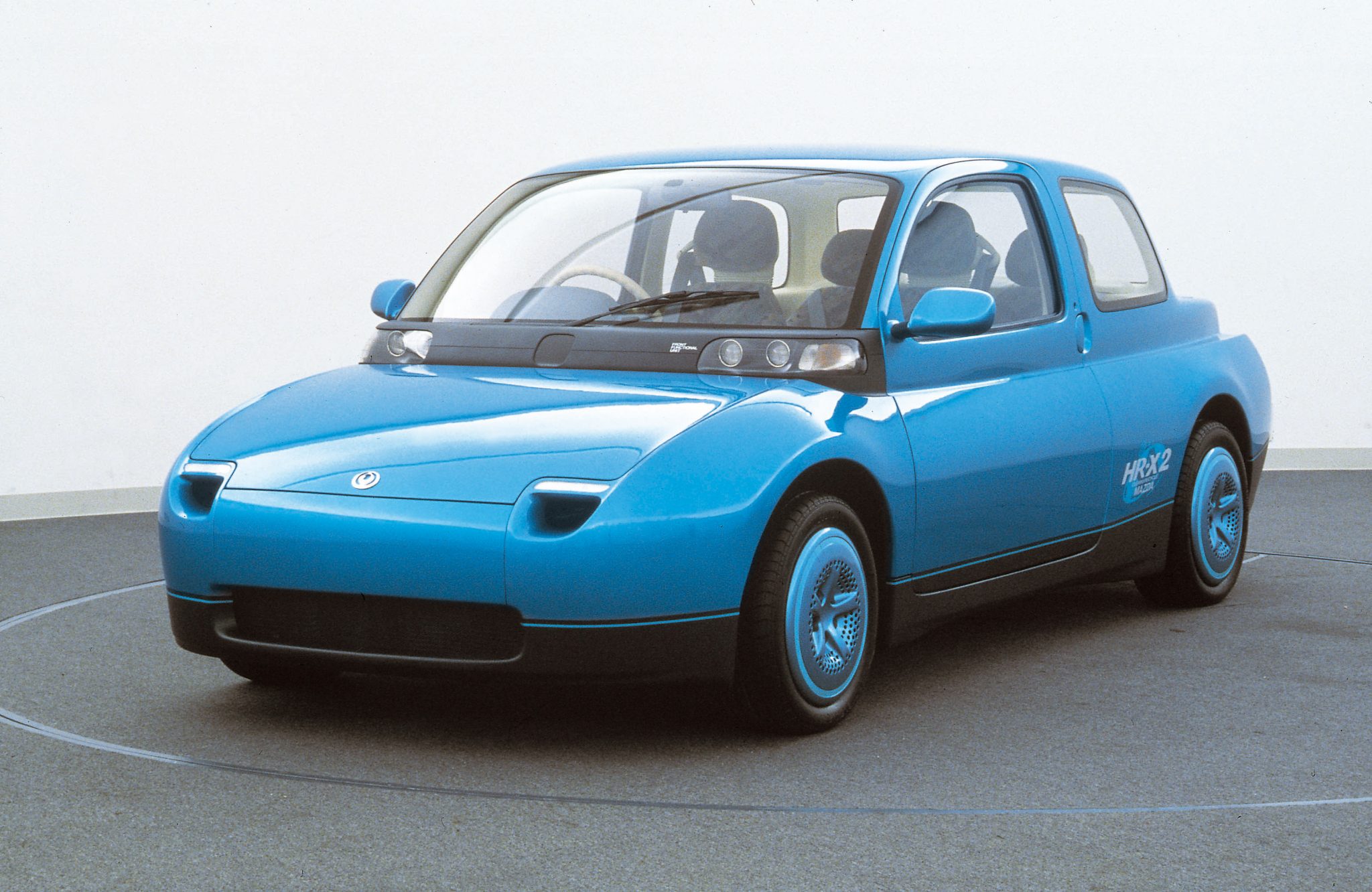 Mazda hr x